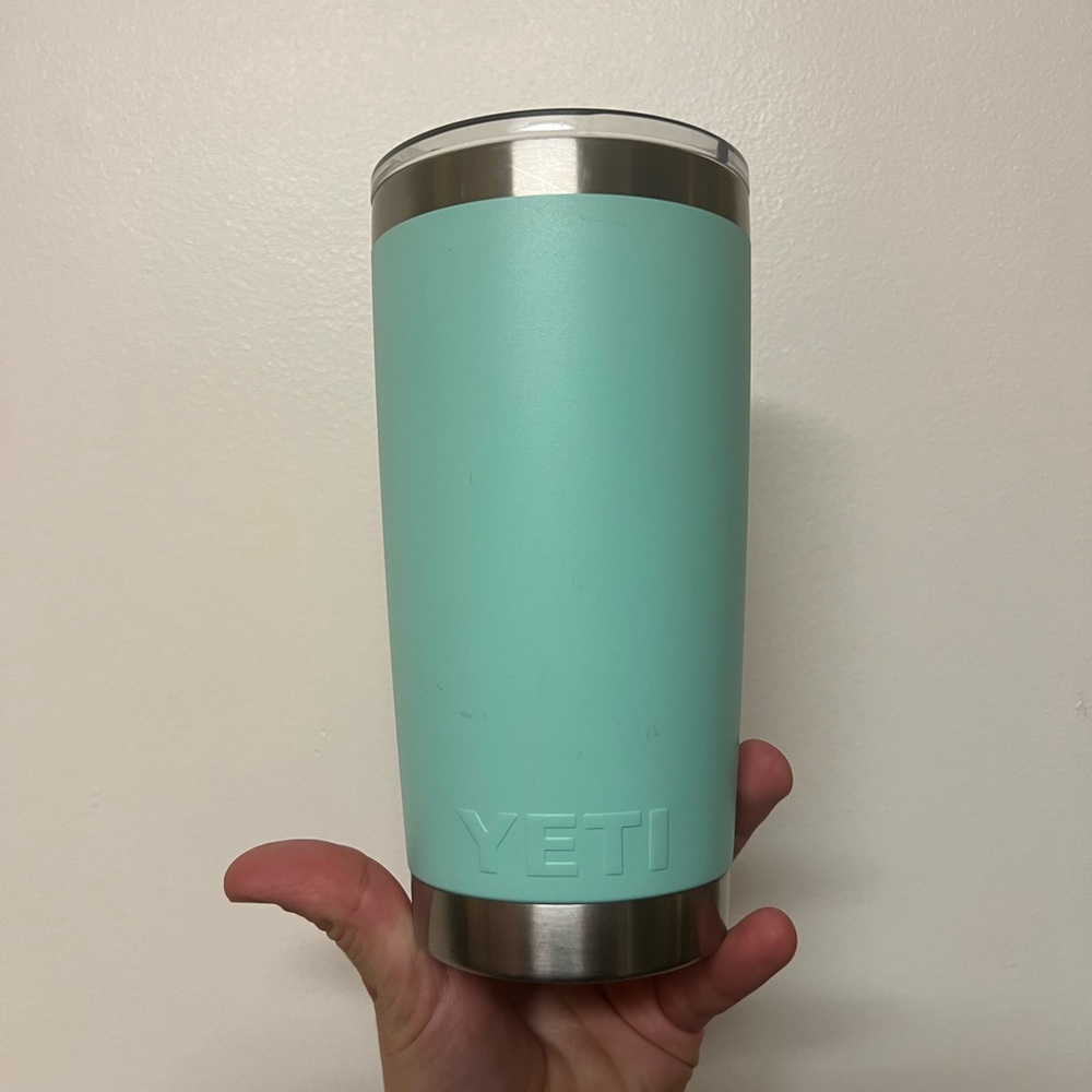 teal/mint yeti 20oz mug